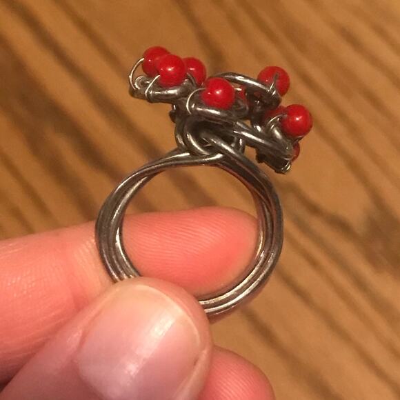 HANDMADE Artsy Red Beads Silver Ring Size 7 - Picture 7 of 8
